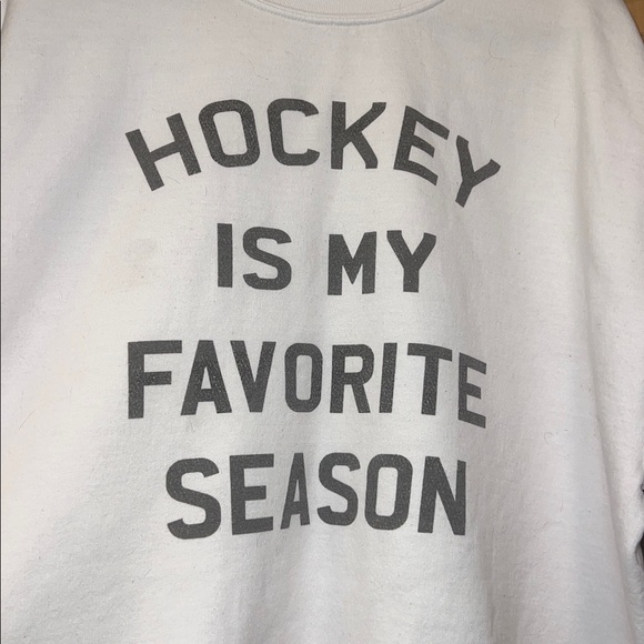 White Sweatshirt with Hockey Saying Prin Oversized Sz XL - Picture 2 of 5